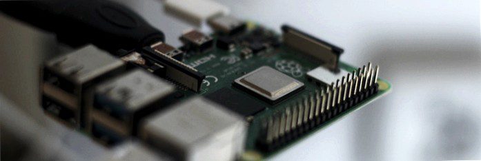Raspberry Pi 4 as router with OpenWrt